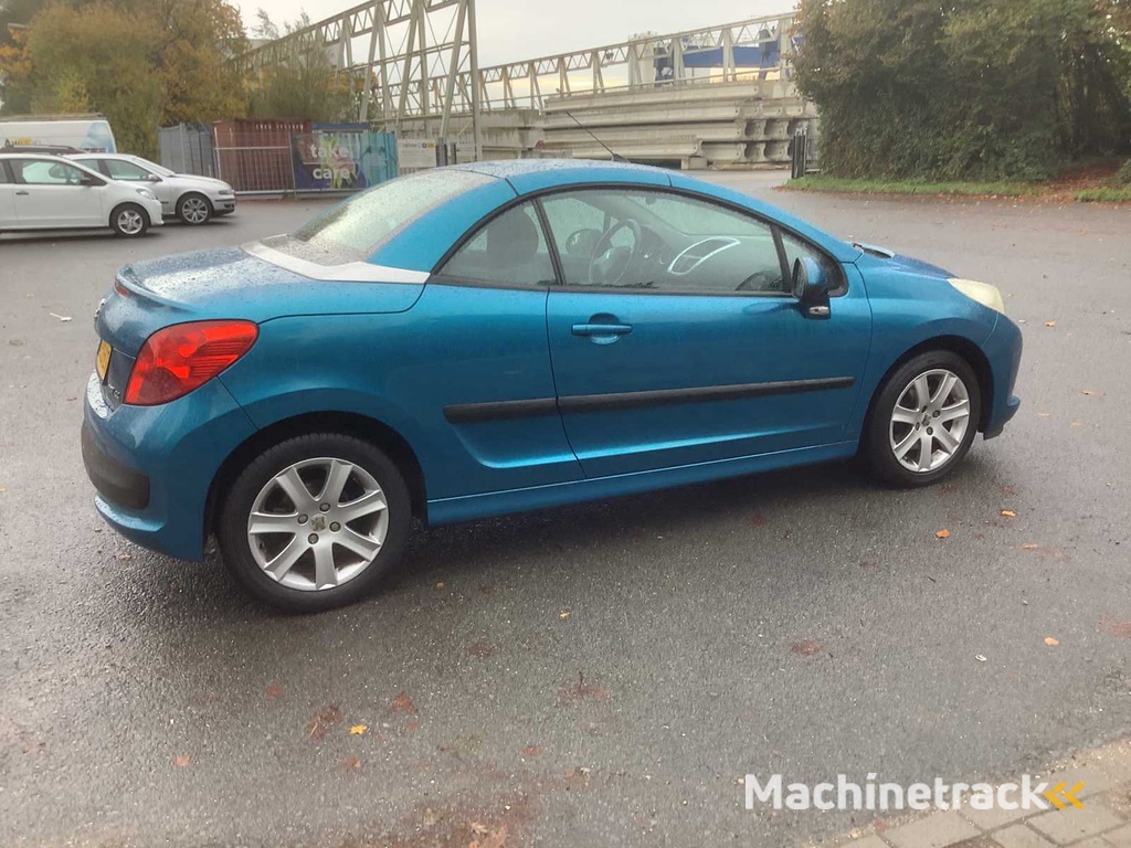 2007 Peugeot 207 CC 1.6 VTi Première - Personenauto