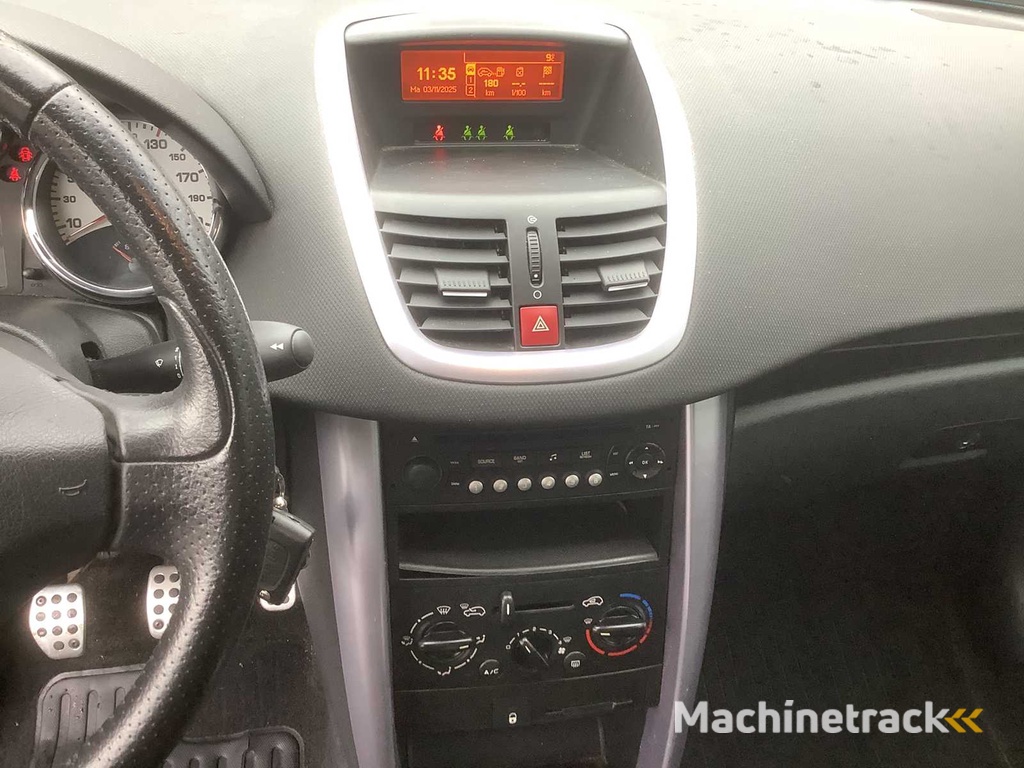 2007 Peugeot 207 CC 1.6 VTi Première - Personenauto