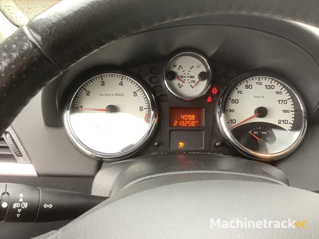 2007 Peugeot 207 CC 1.6 VTi Première - Personenauto