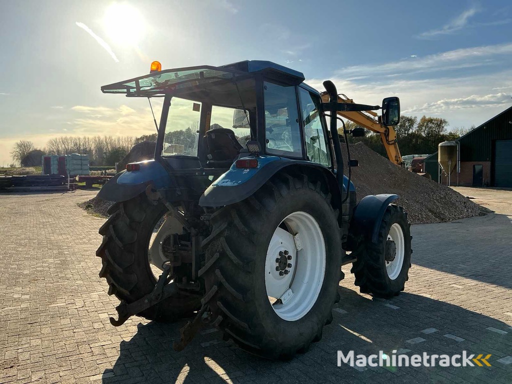 1999 New holland TS110 Vierwielaangedreven landbouwtractor