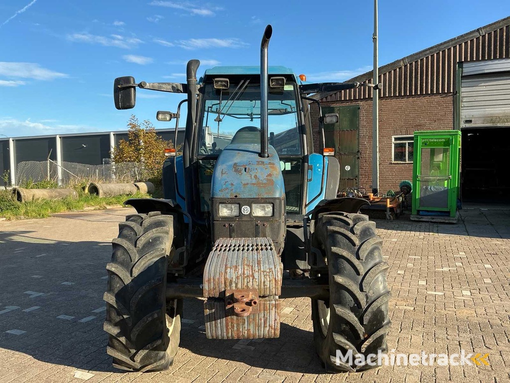 1999 New holland TS110 Vierwielaangedreven landbouwtractor