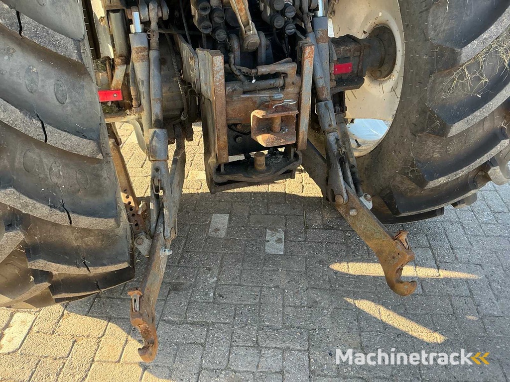 1999 New holland TS110 Vierwielaangedreven landbouwtractor