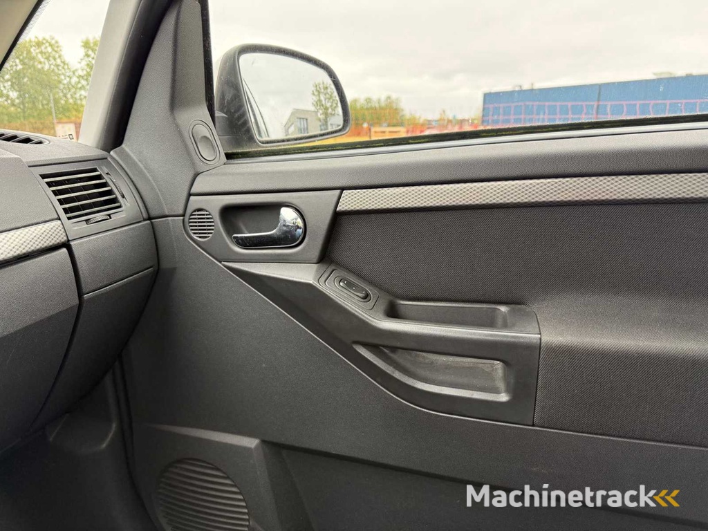 Opel Meriva 1.4 16V Temptation, 75-GHD-8