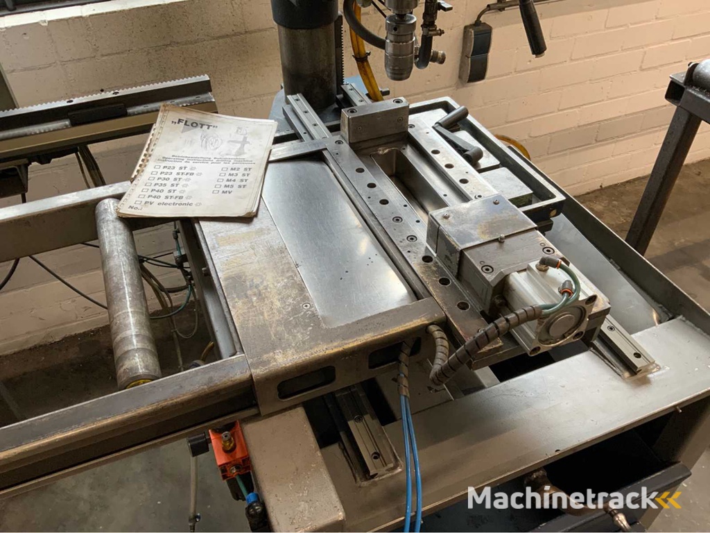 Flott P40 Boorstraat incl. boren, opzetstukken en tappen