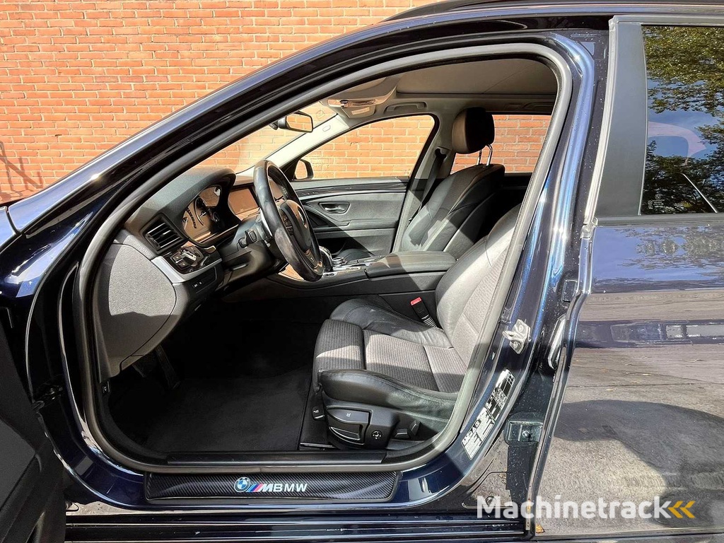 BMW 530xd Touring High Executive, Automaat, RR-860-X