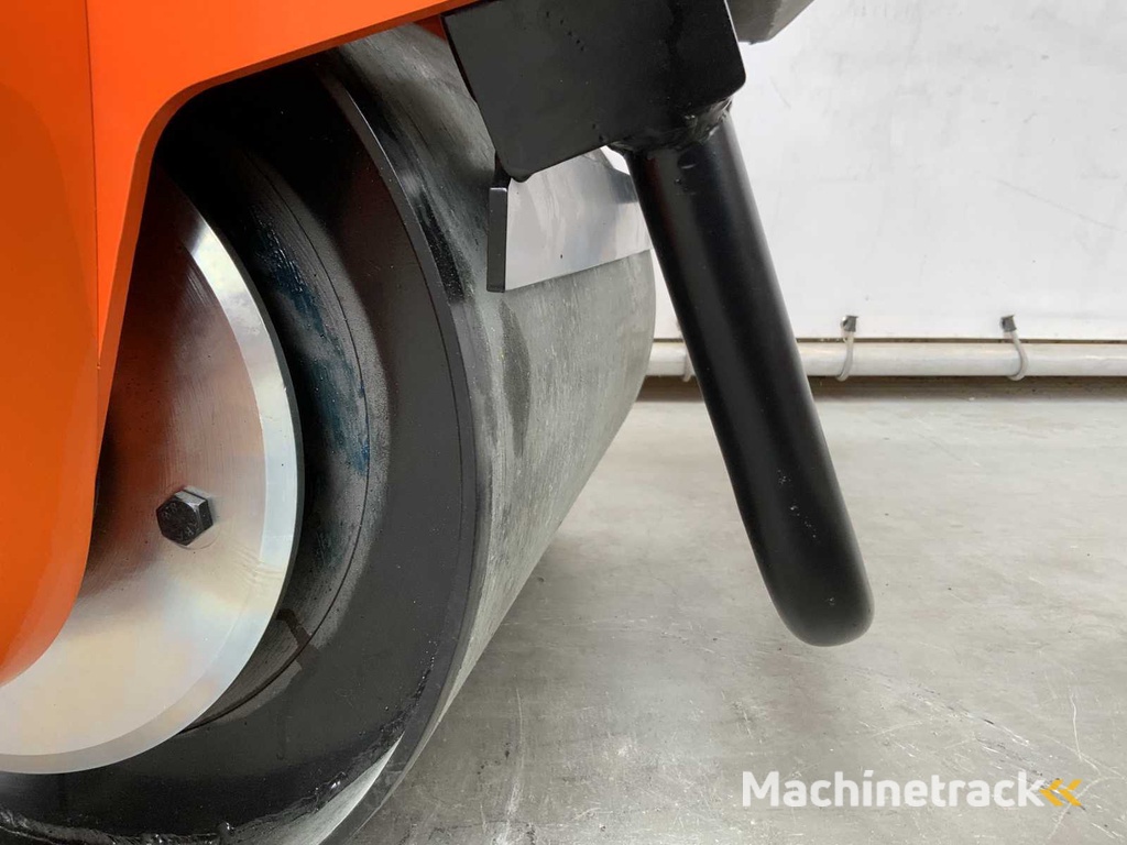 Daewoo - 2024 - DARC300 - Vibrationswalze 6,5 PS