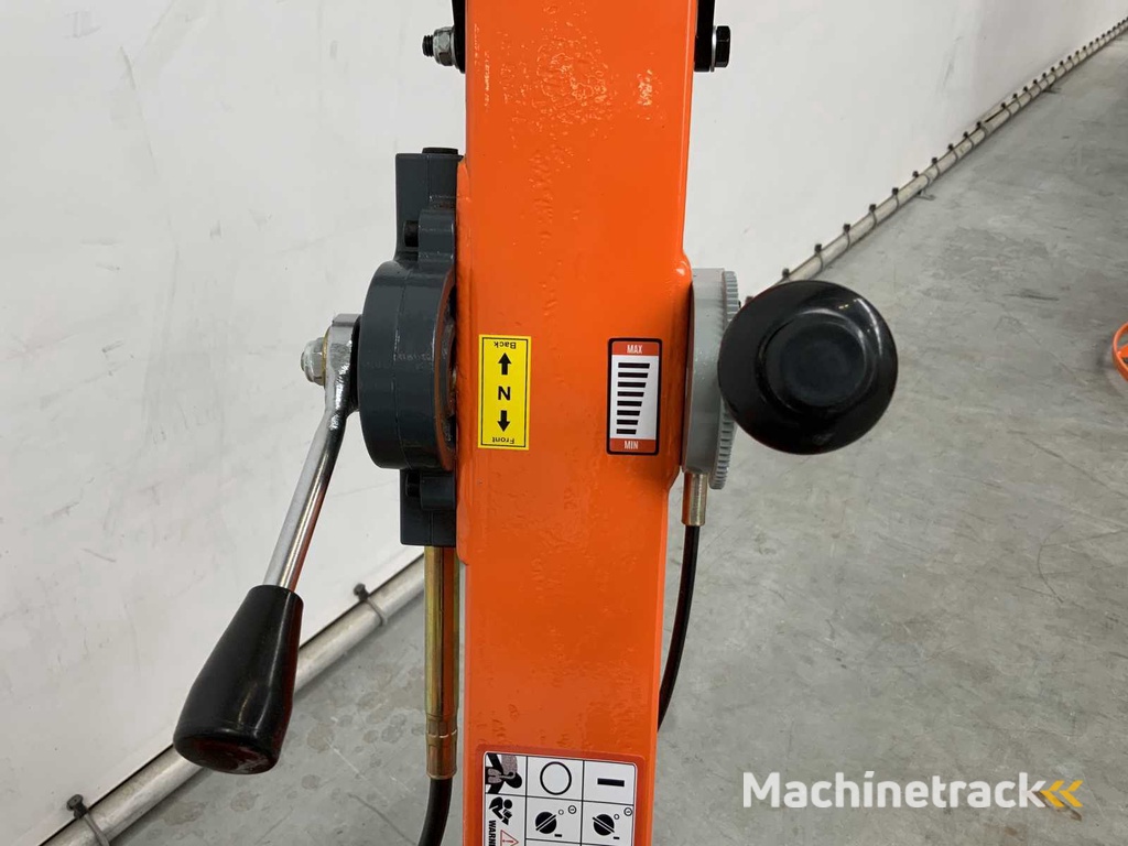 Daewoo - 2024 - DARC300 - Vibrationswalze 6,5 PS