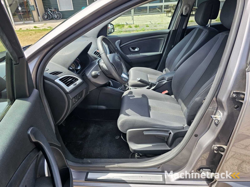 Renault Mégane Estate 1.4 TCe Dynamique, 53-KSK-3