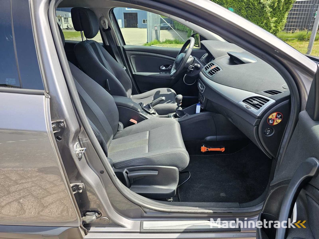 Renault Mégane Estate 1.4 TCe Dynamique, 53-KSK-3