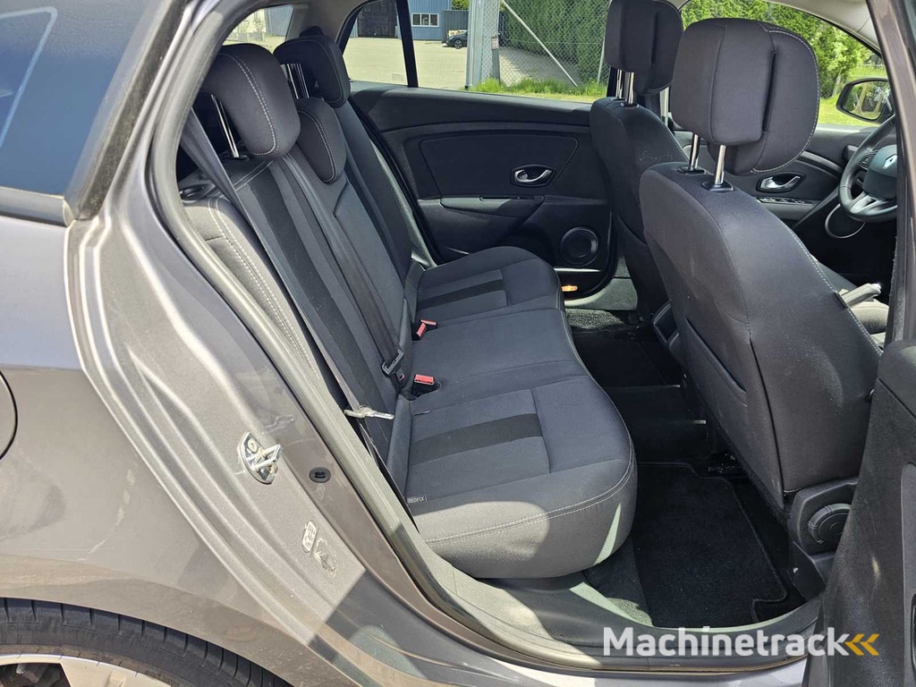 Renault Mégane Estate 1.4 TCe Dynamique, 53-KSK-3
