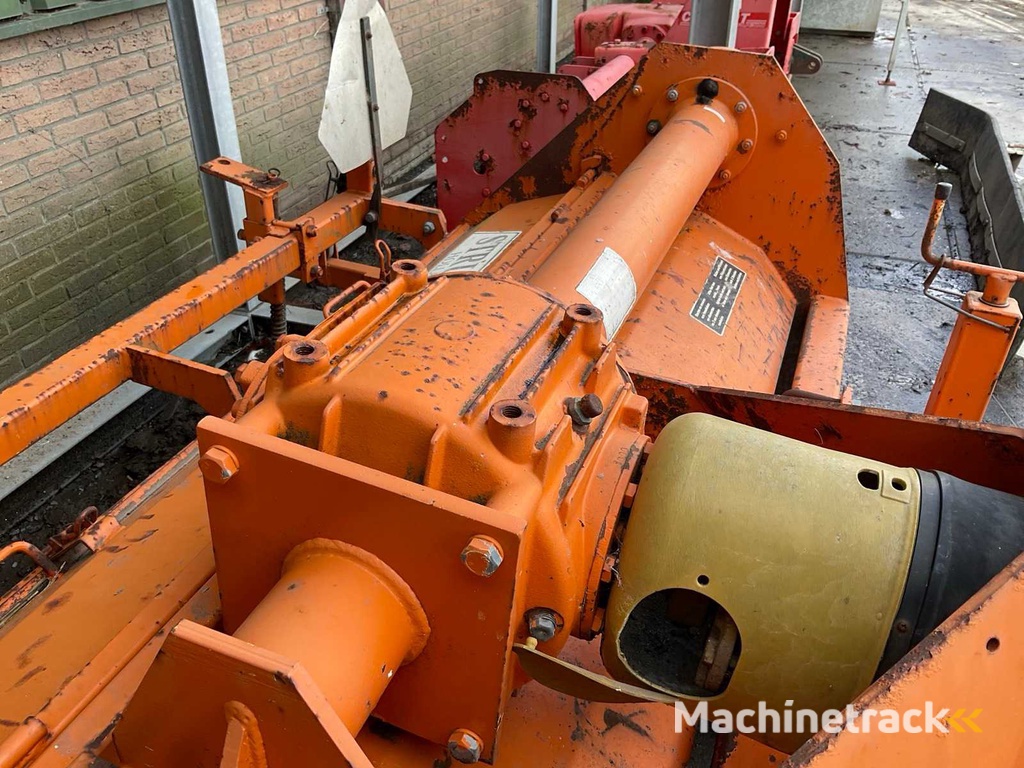 2003 Struik 3RF-250 Frees