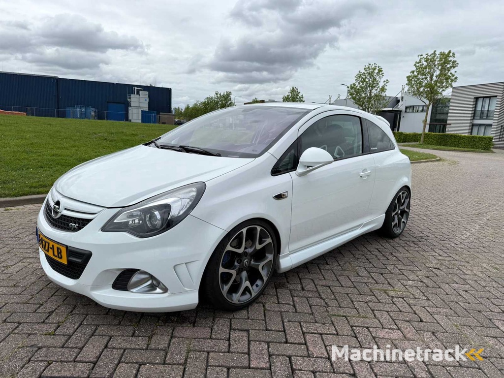 Opel Corsa 1.6 16V Turbo OPC, Z-427-LB