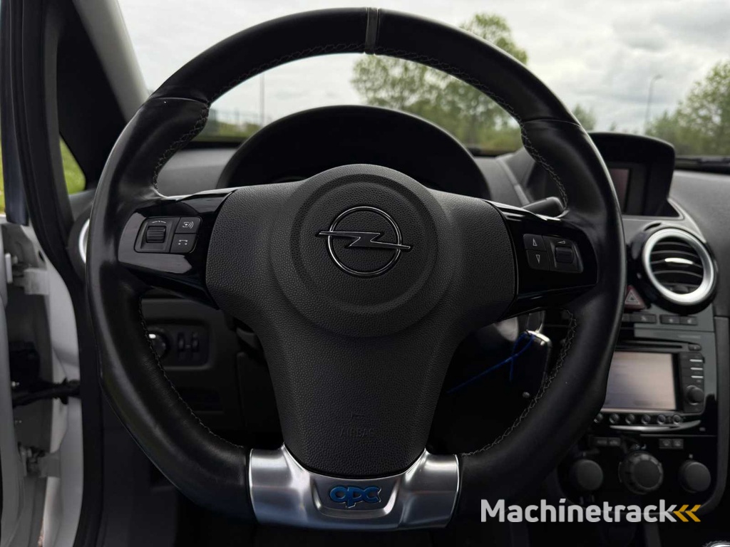 Opel Corsa 1.6 16V Turbo OPC, Z-427-LB