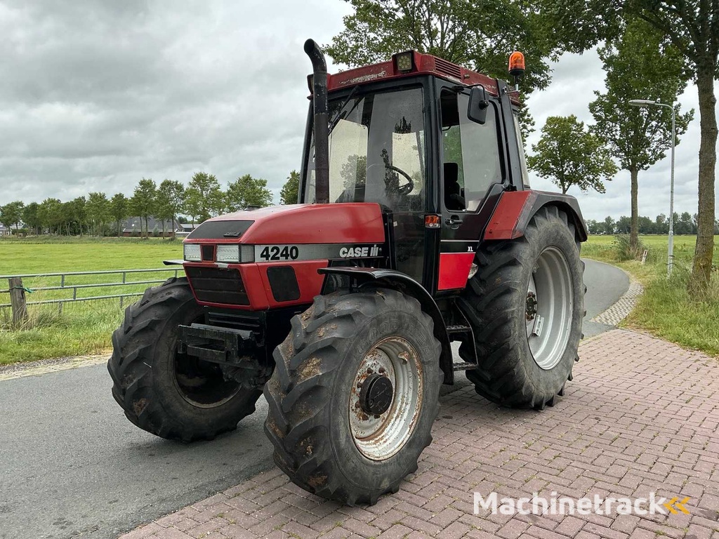 1995 Case ih 4230 xl Vierwielaangedreven landbouwtractor