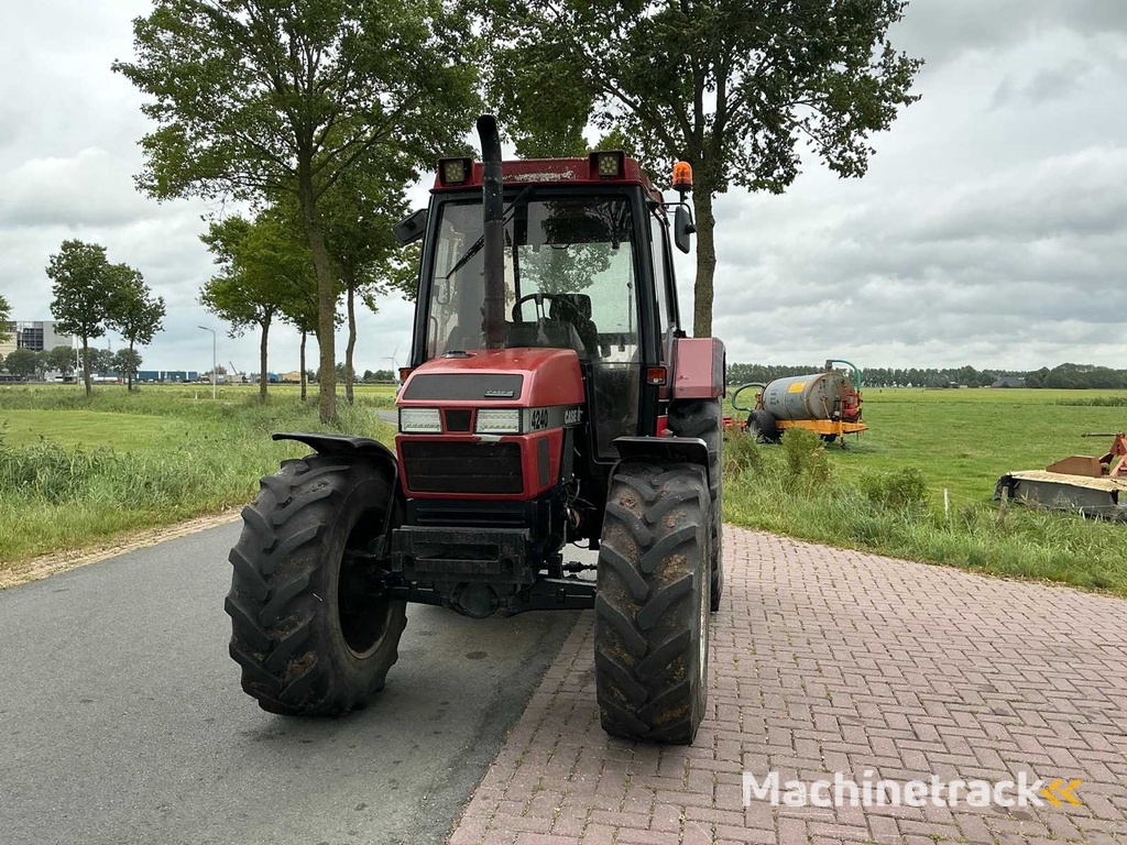 1995 Case ih 4230 xl Vierwielaangedreven landbouwtractor