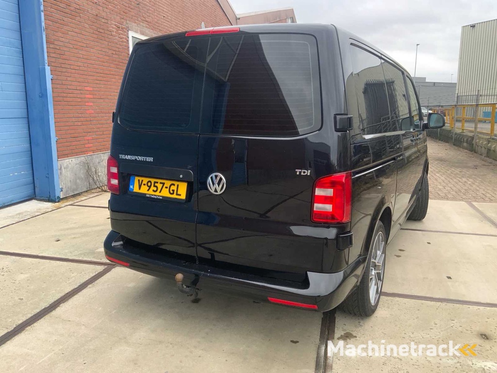 Volkswagen Transporter 2.0 TDI L1H1 Highl. bedrijfswagen