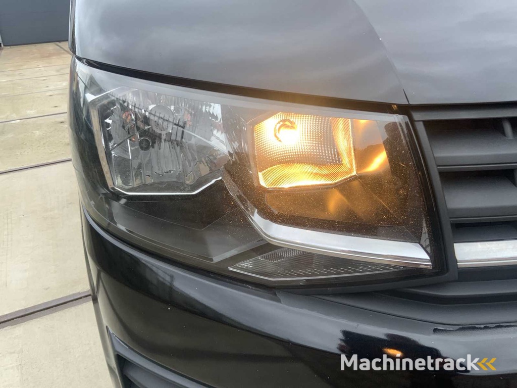 Volkswagen Transporter 2.0 TDI L1H1 Highl. bedrijfswagen