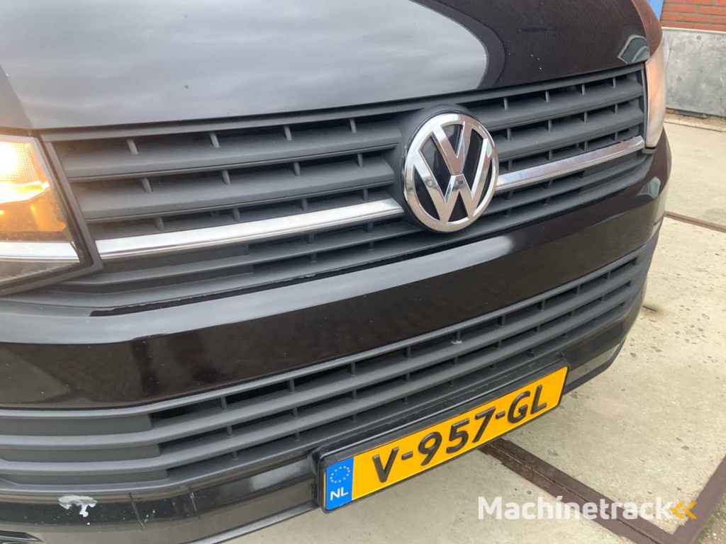 Volkswagen Transporter 2.0 TDI L1H1 Highl. bedrijfswagen