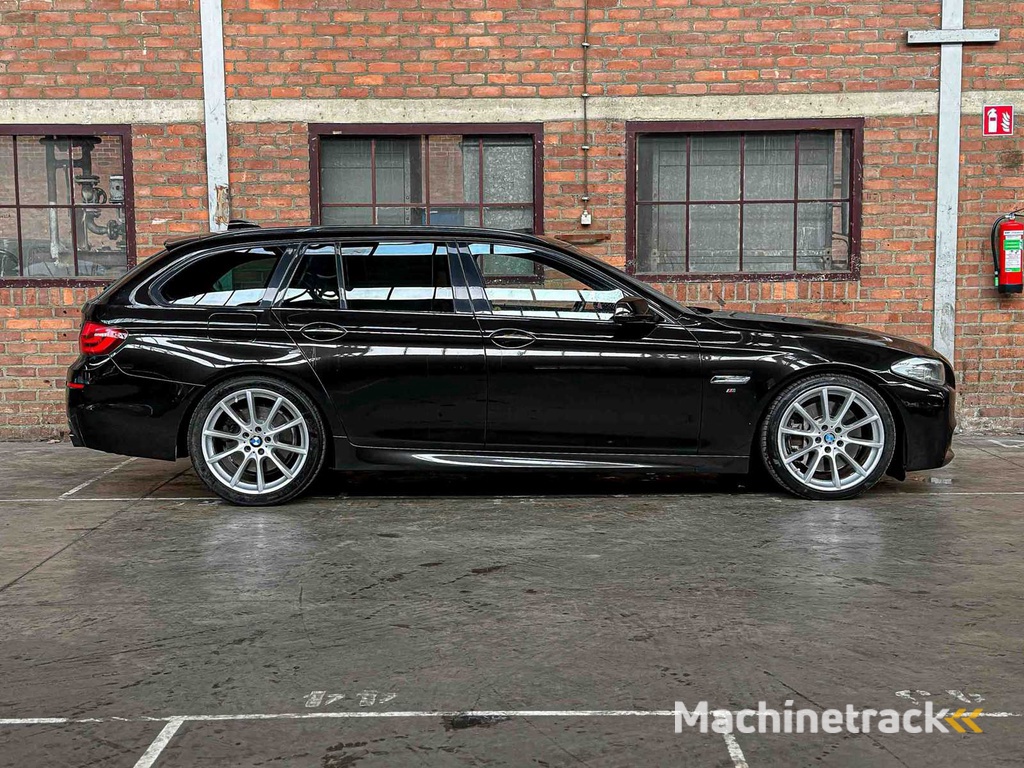 BMW 550i 4.4 V8 High Executive M-Sport F11 408pk 2011 5-serie Touring, HP-259-J
