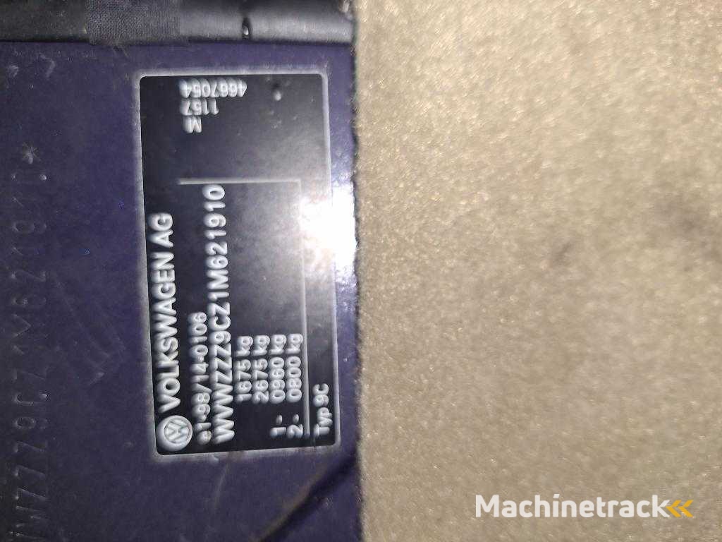 Volkswagen New Beetle 2.0 Highline, 31-ZP-FJ