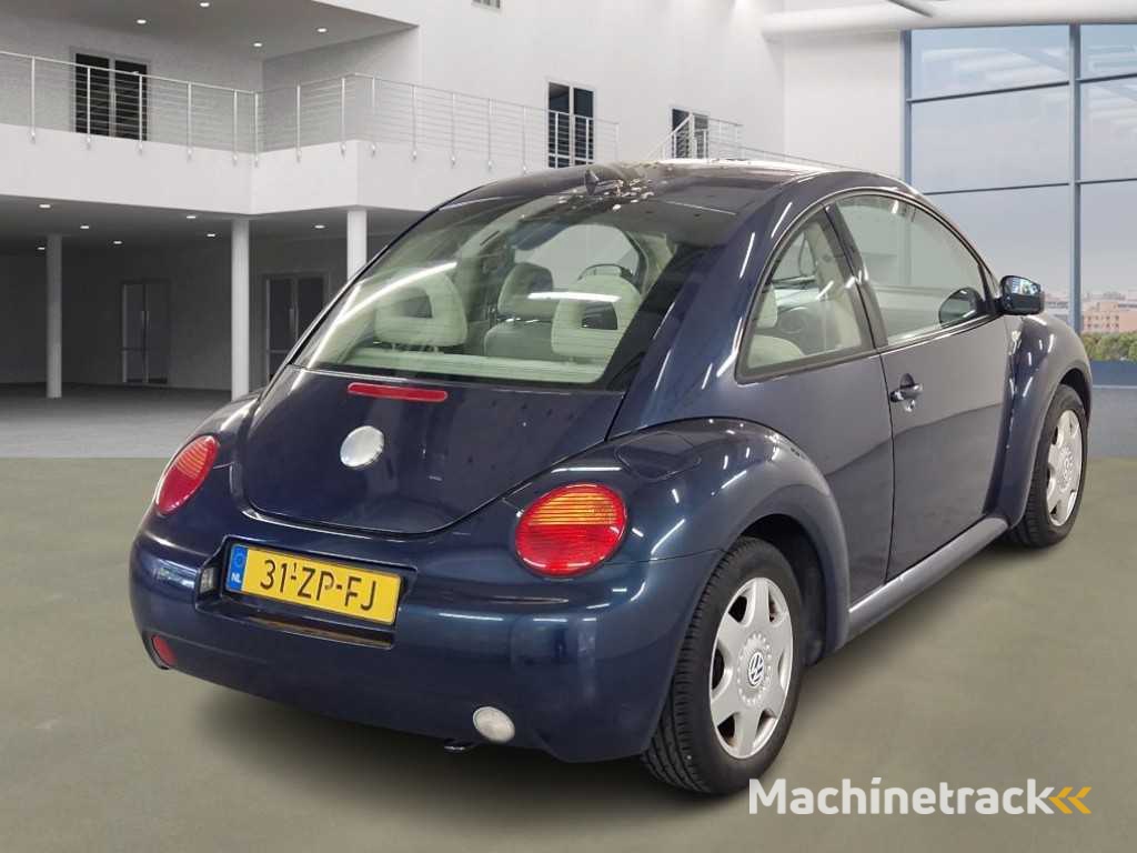 Volkswagen New Beetle 2.0 Highline, 31-ZP-FJ