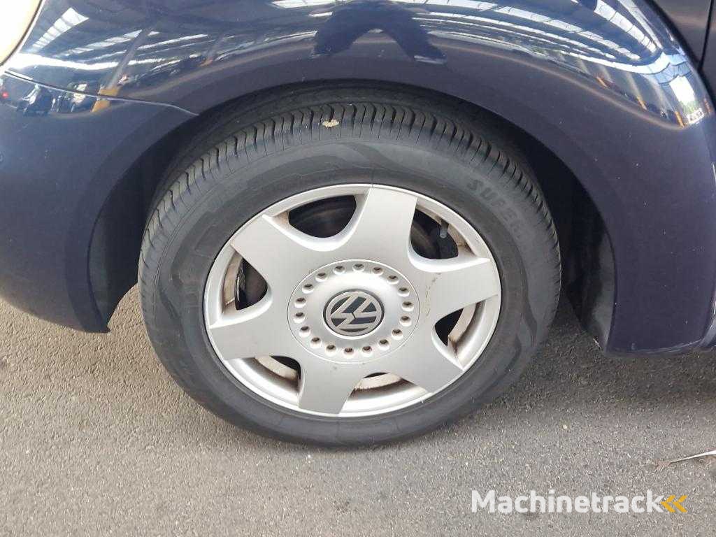 Volkswagen New Beetle 2.0 Highline, 31-ZP-FJ