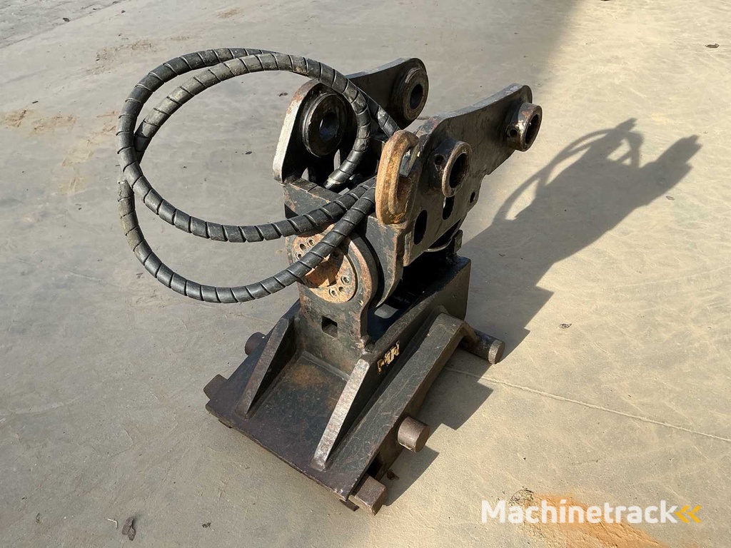 Matt Nielen - tilting piece CW10