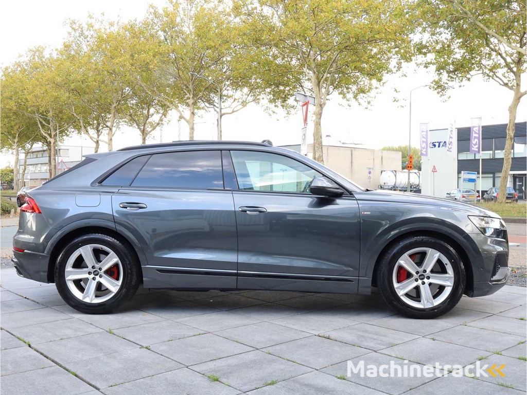 Audi Q8 55 TFSI e Quattro S-Line Automaat 380PK 2023