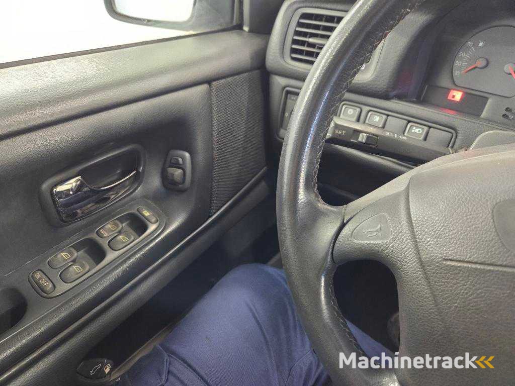 Volvo V70 2.5-20V Exclusive, 48TTTZ