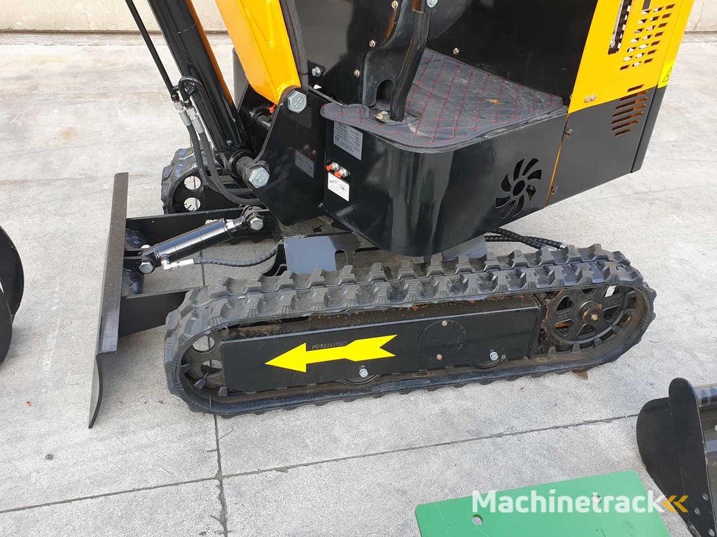 JPC HT12 Minibagger mit Anbaugeräten