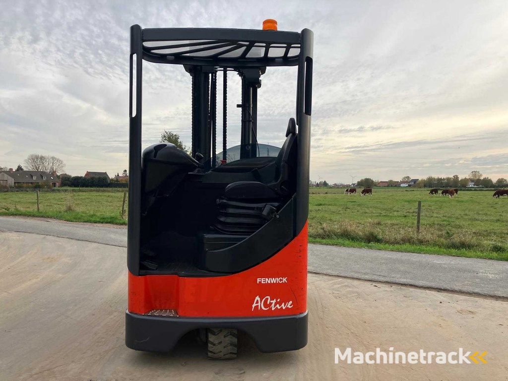 Linde R 20G-12 Reach vorkheftruck 2010