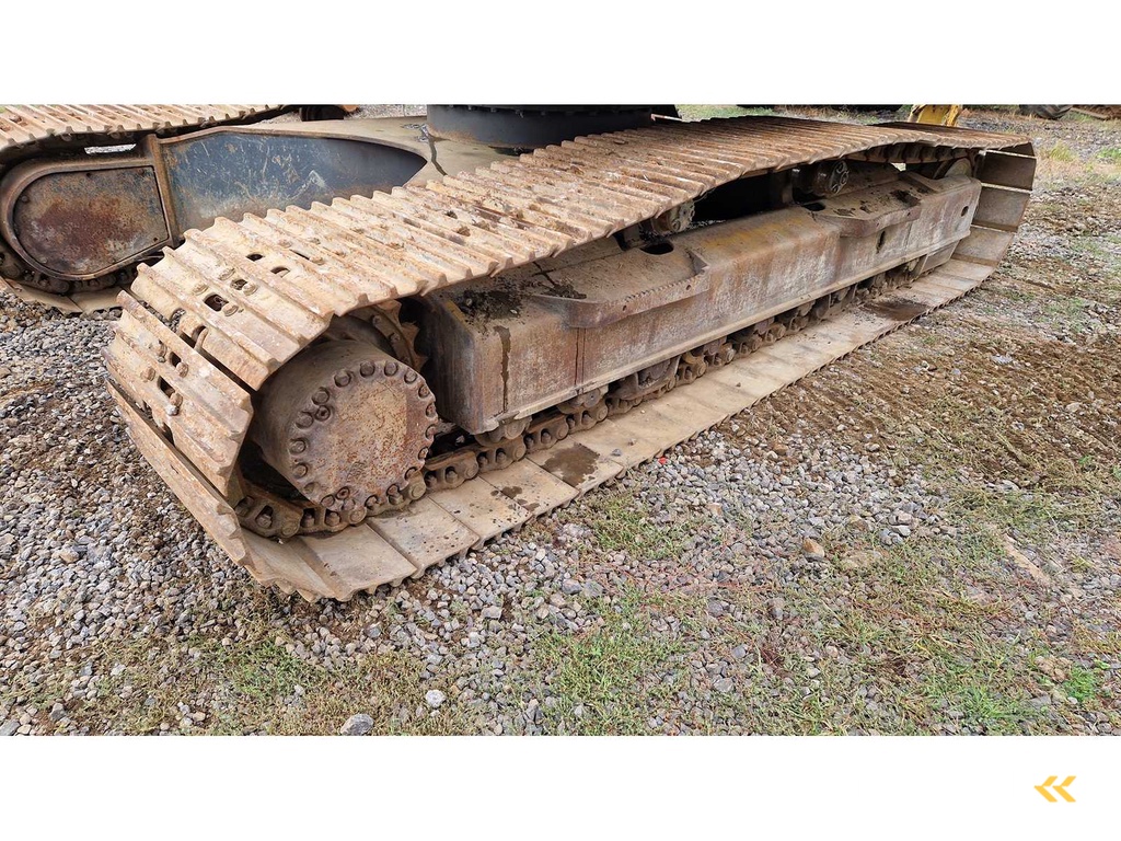 2002 Komatsu PC 210 LC rupsgraafmachine met groot bereik