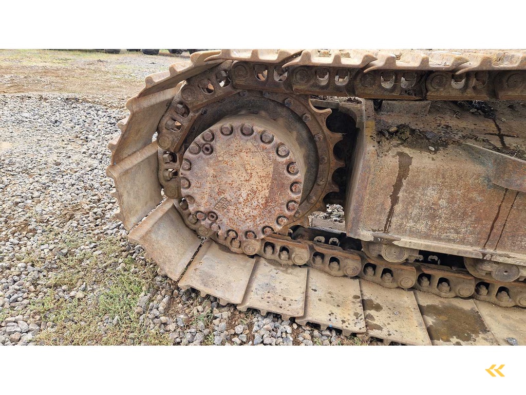 2002 Komatsu PC 210 LC rupsgraafmachine met groot bereik