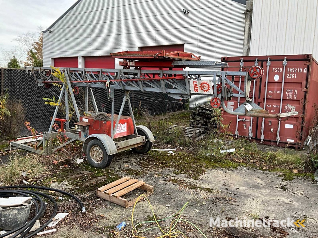 1995 LMB 310TL Construction Hoist