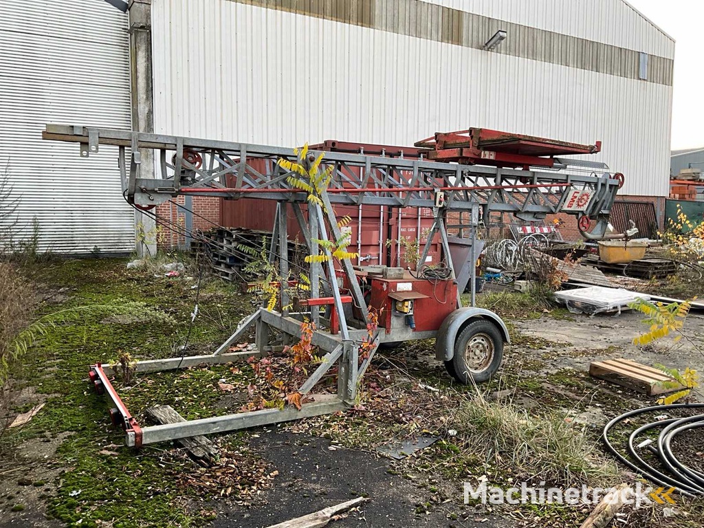 1995 LMB 310TL Construction Hoist