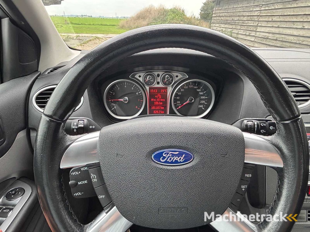 Ford - Focus Kombi - 1.8 Limited Flex.F. - Auto - 2010