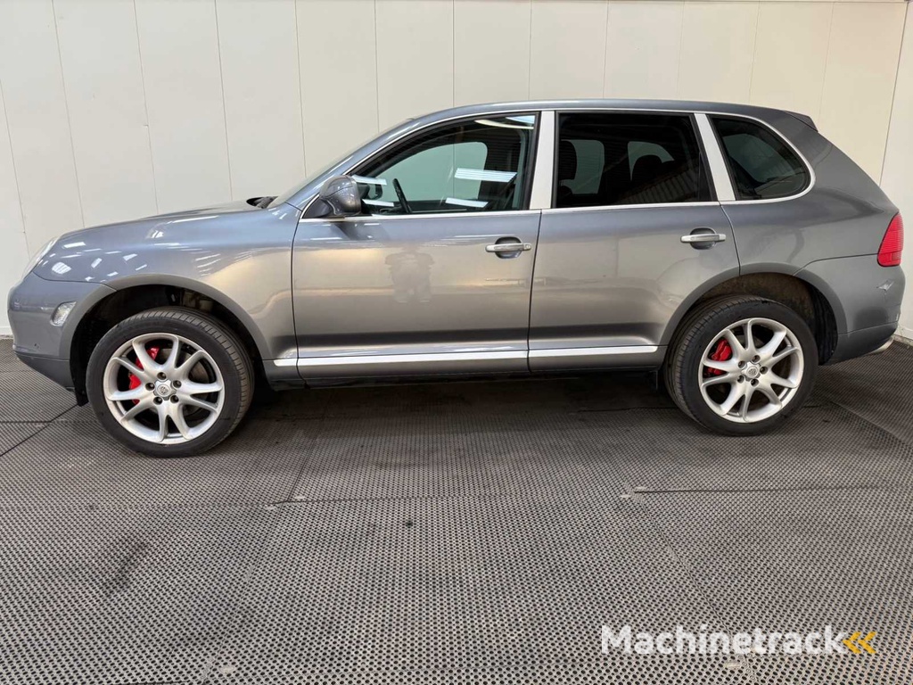 Porsche - Cayenne Turbo - 4.5 V8 - 450 PS - PKW - 2002