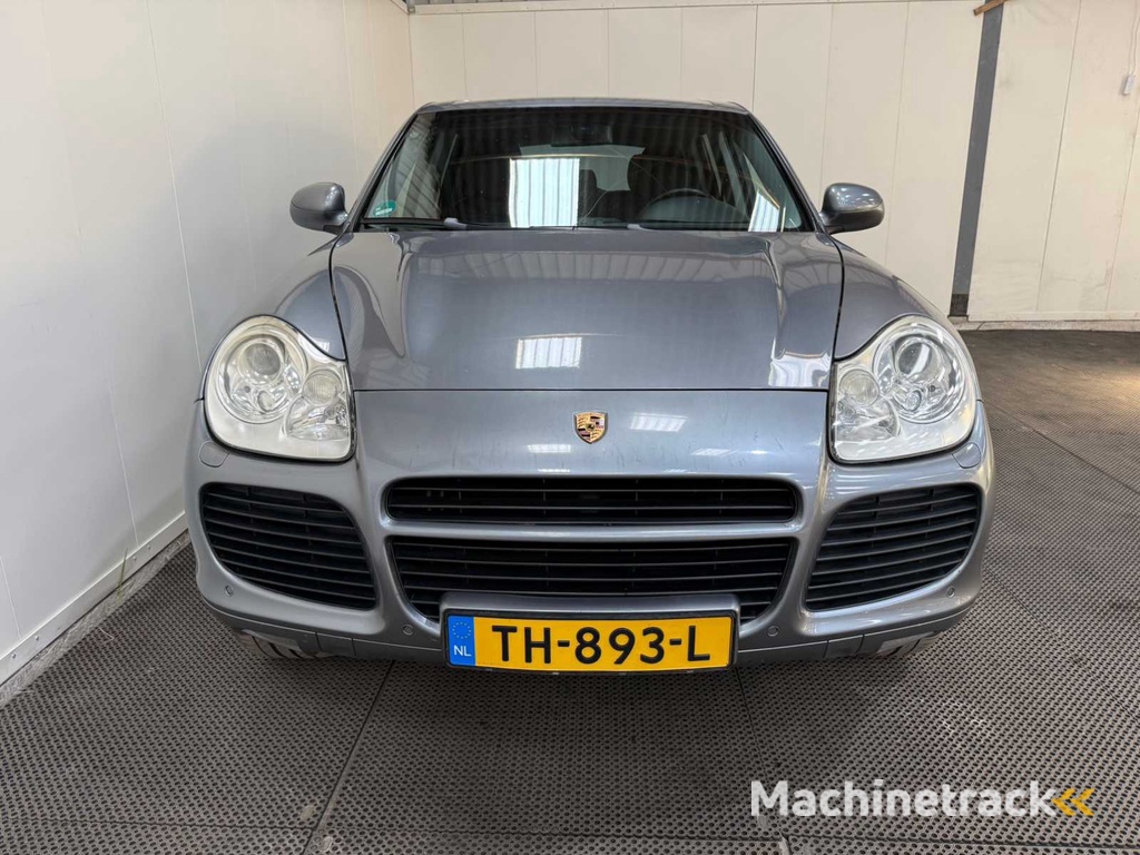 Porsche - Cayenne Turbo - 4.5 V8 - 450 PS - PKW - 2002