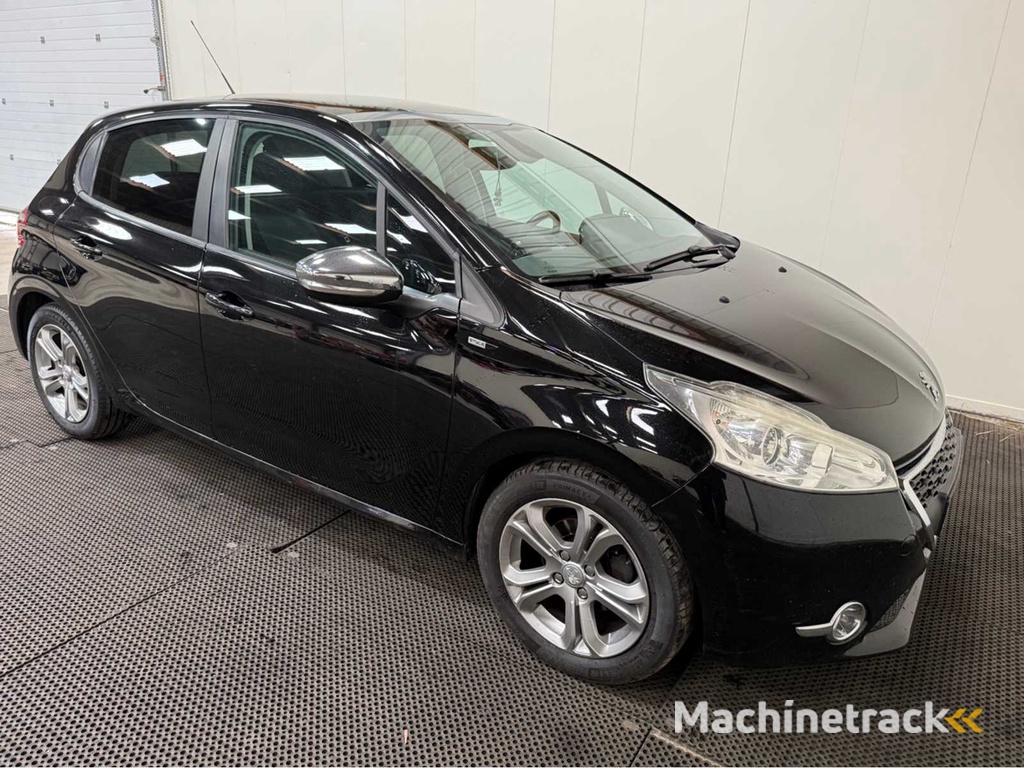 Peugeot - 208 - Personenauto - 2015