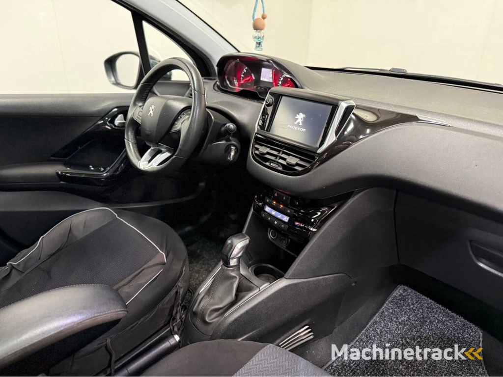 Peugeot - 208 - Personenauto - 2015
