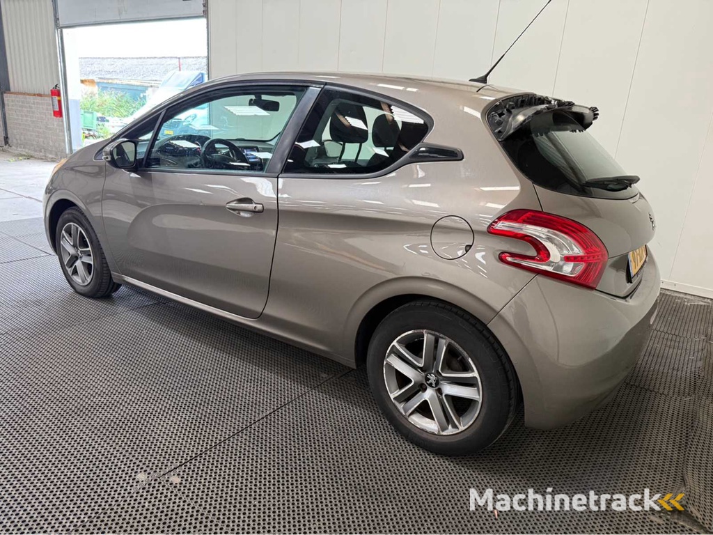 Peugeot - 208 - Personenauto - 2012