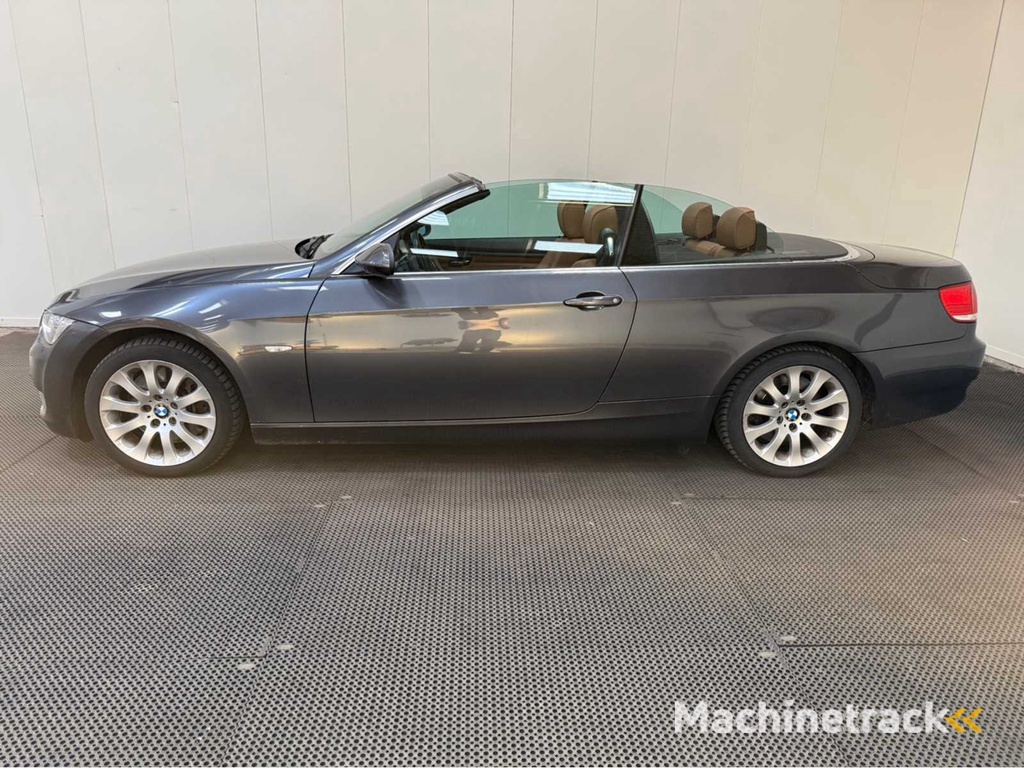BMW -  335i Cabrio - Personenauto - 2007
