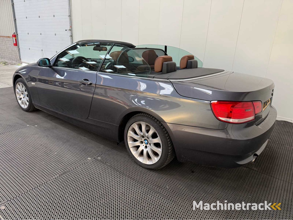 BMW -  335i Cabrio - Personenauto - 2007