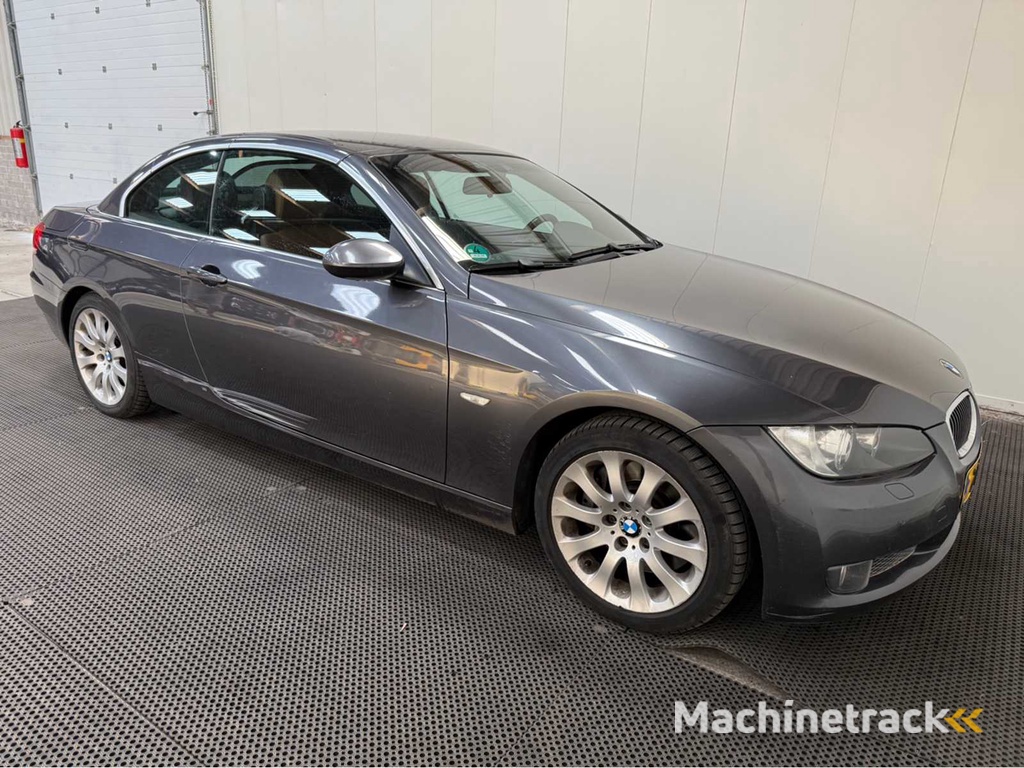 BMW -  335i Cabrio - Personenauto - 2007