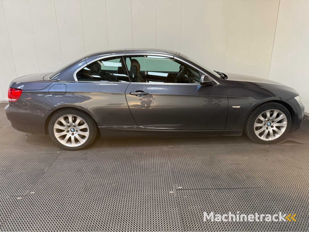 BMW -  335i Cabrio - Personenauto - 2007