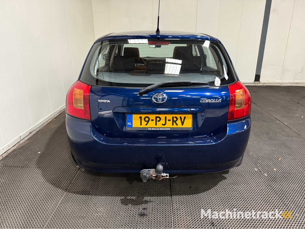 Toyota - Corolla - Personenauto - 2004