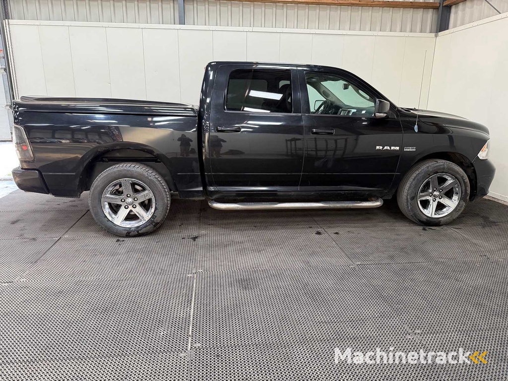 Dodge - Ram 1500 - 5.7 V8 QC 6'4 - Doppelkabine - LPG - Nutzfahrzeug - 2011
