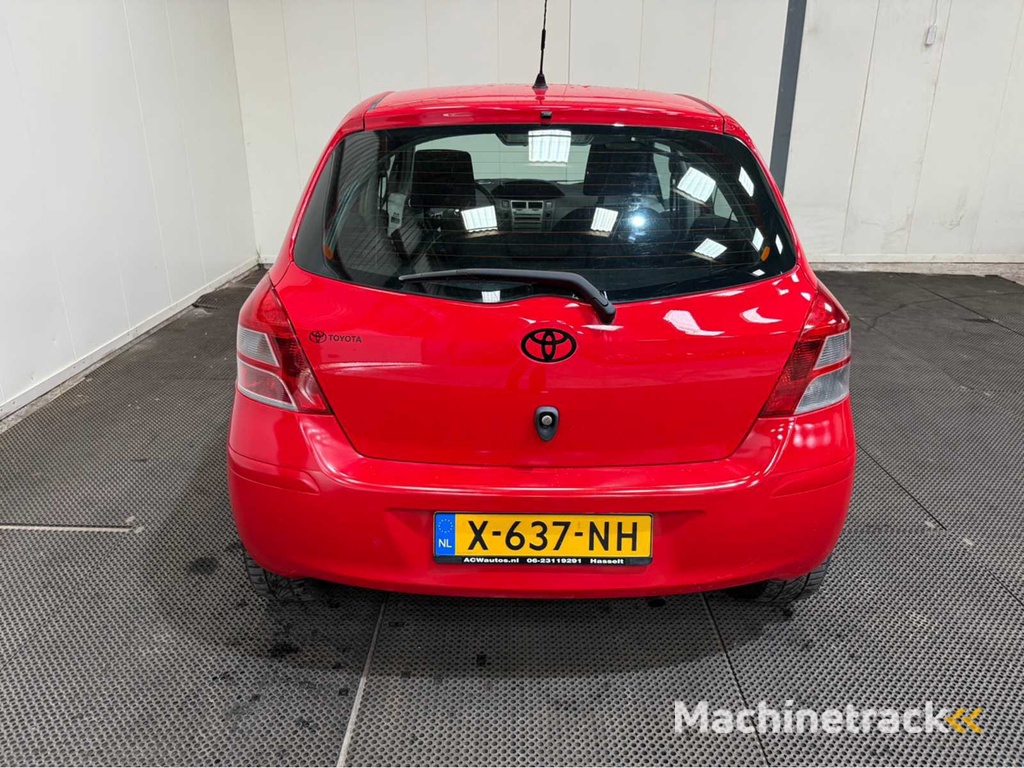 Toyota - Daihatsu - Charade - Personenauto - 2011