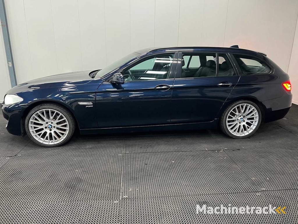 BMW - 530 XD - Touring High Executive - 2011