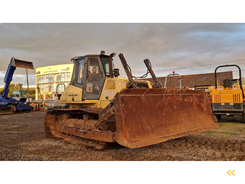 NEW HOLLAND Bulldozer